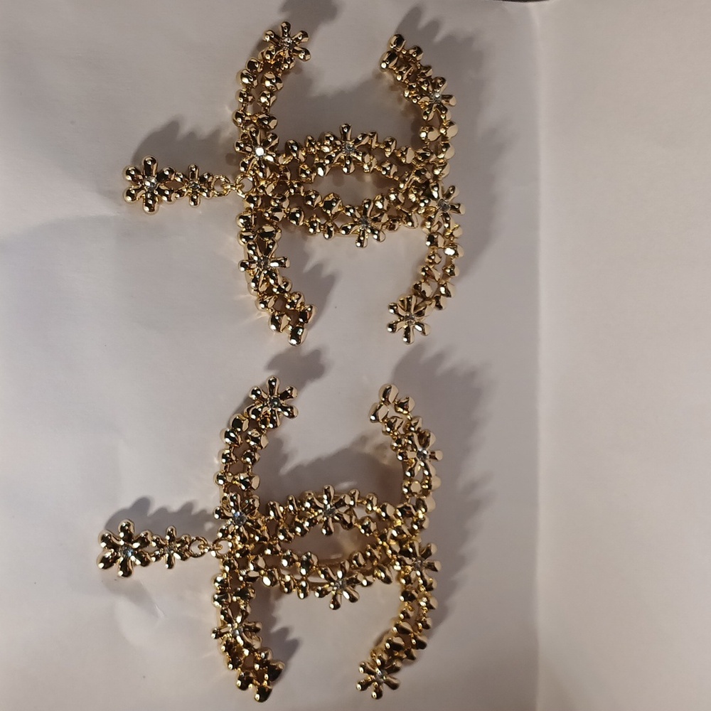 WOMEN'S CHANEL DOUBLE CC'S GOLD CRYSTAL EARRINGS